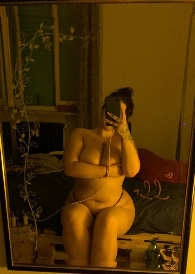 Sexy chubby girl #fUi4apM3