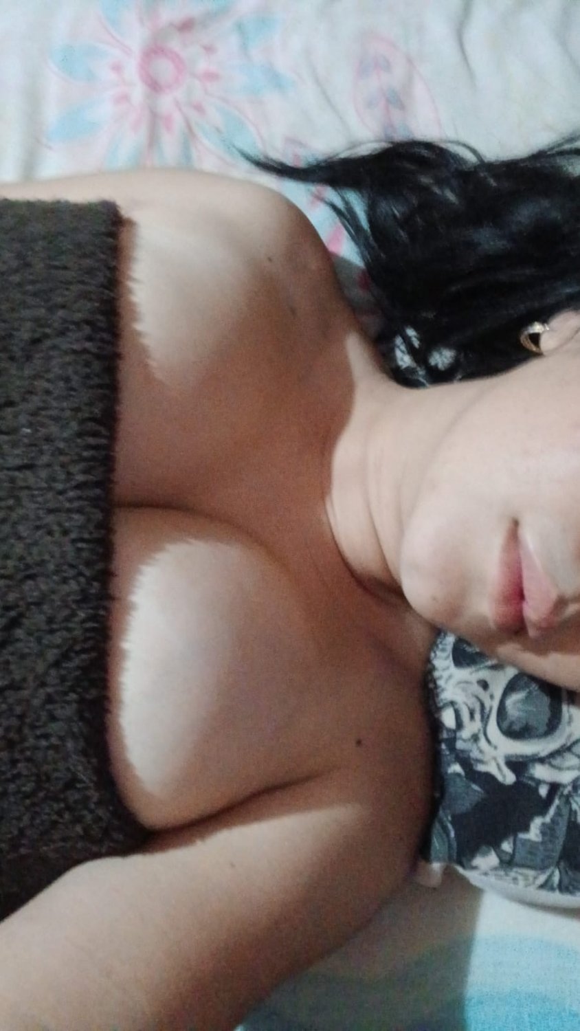 Putita #i0FqMVOS