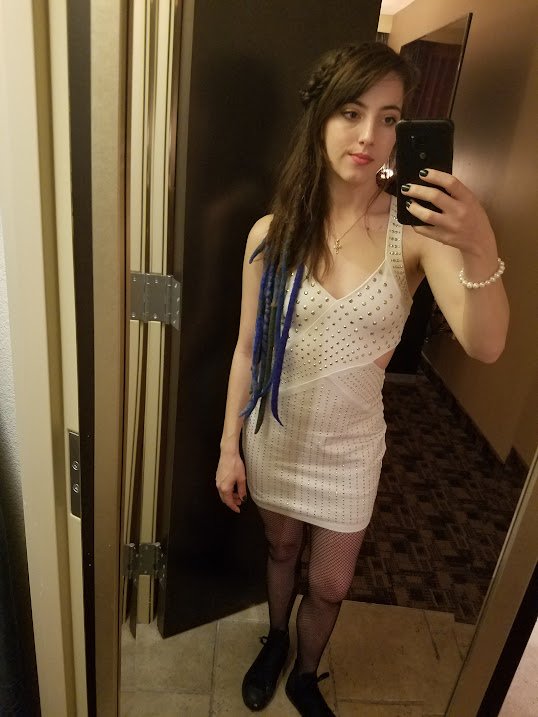 WEBSLUT ALLIE is ready for you #Dyzp3np7