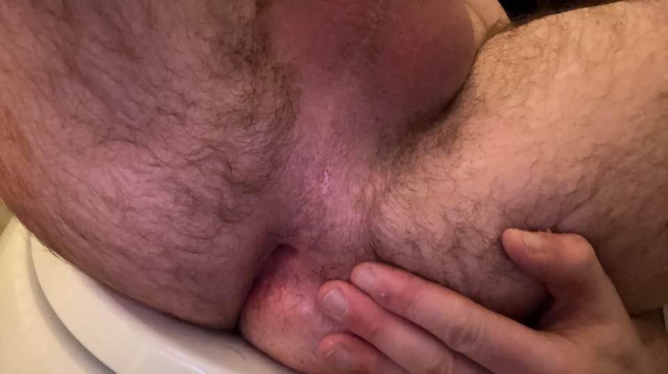 beta slut want to get posted add him on kik Bob_ross2112 #Kpijk88n
