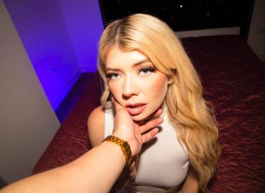 22 year old blonde Gigi escort in Oakland ca #MCKdPcpa