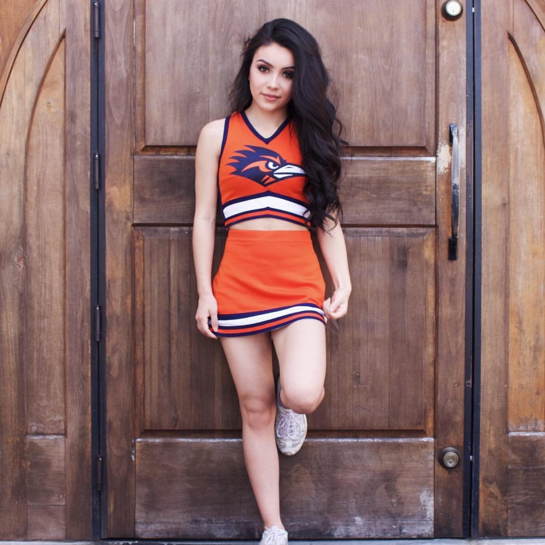 Mariah, Hot petite American University Student influencer #Hnibhs1e